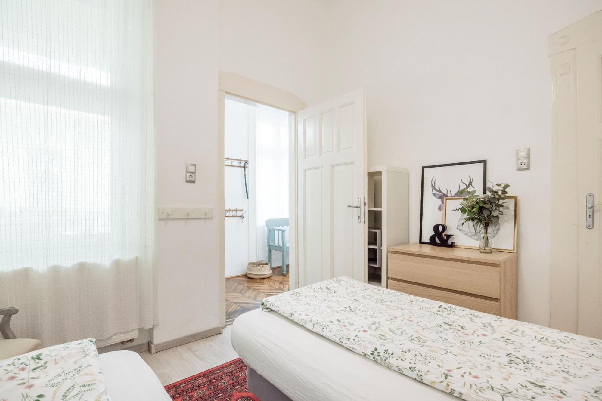 Charming And Unique Apartment With Balcony By The Great Synagogue 布达佩斯 外观 照片